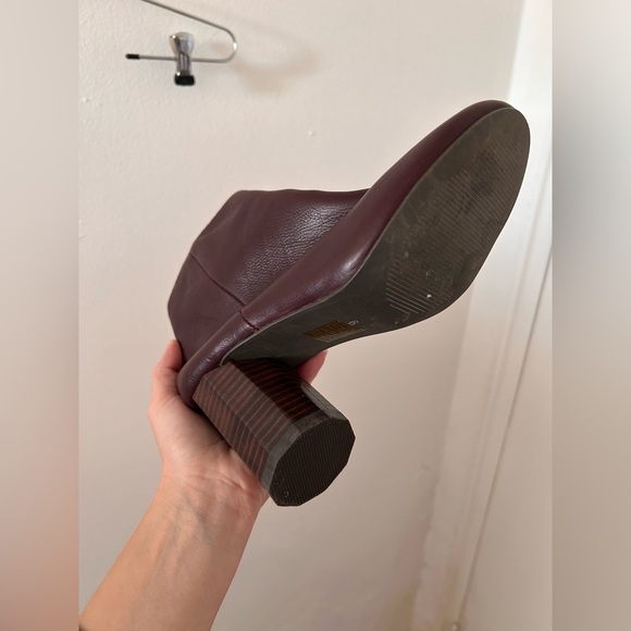GREY CITY - Women’s Burgundy Leather Octogon Heel - Size 6 - Picture 9 of 9